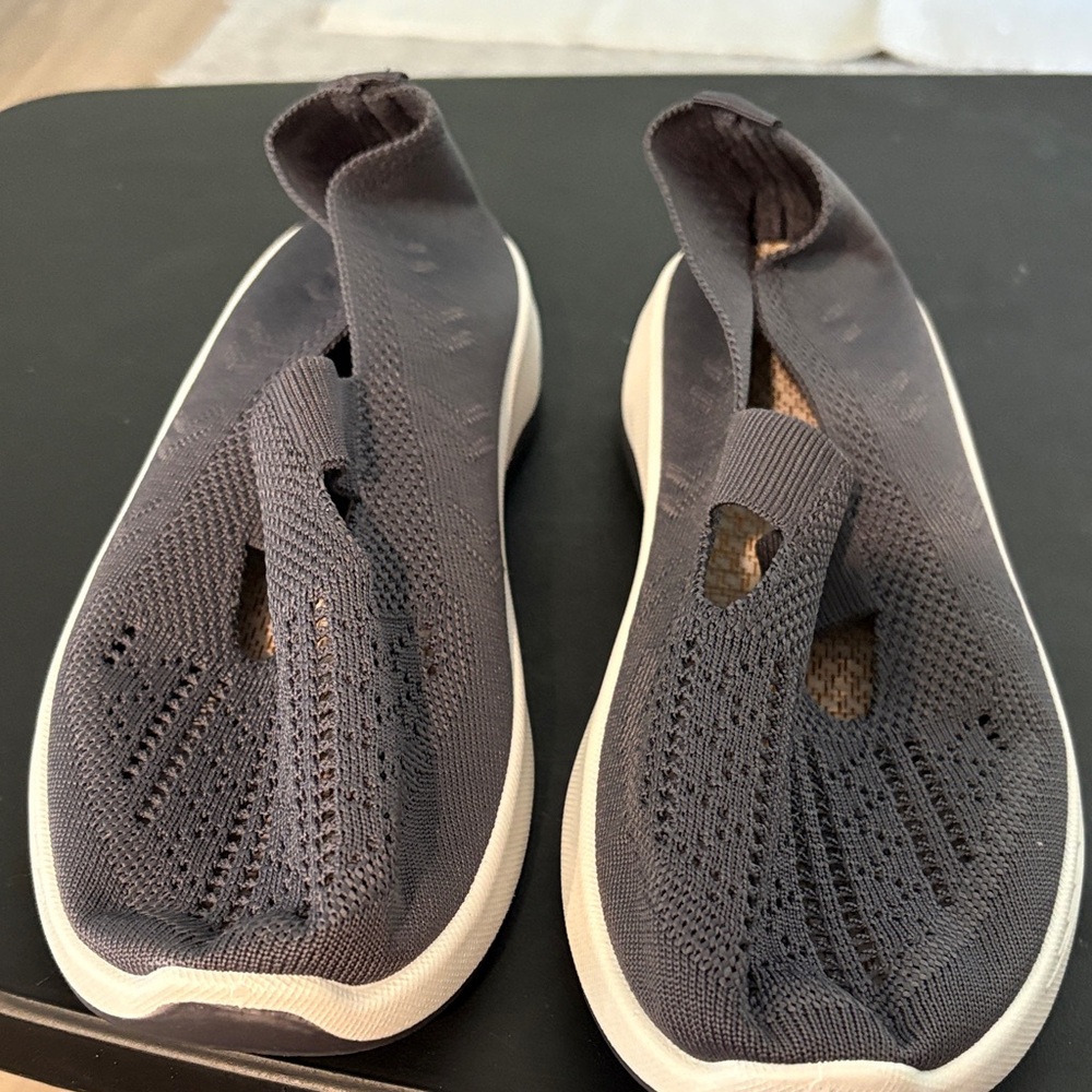 Women's Slip-On Knit Sneakers in Charcoal Gray with White Sole